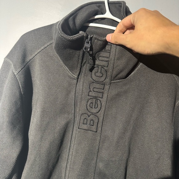 Bench Zip Up Sweater (XL) - Picture 2 of 3